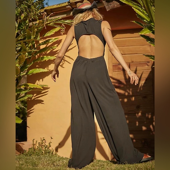 FREE PEOPLE BEACH Dream One-Piece Jumpsuit Size XL - Picture 2 of 10